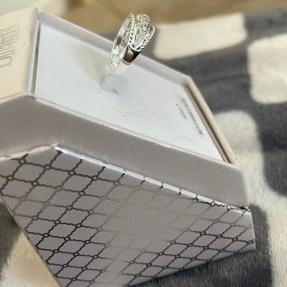 NIB Bling Band Ring Size 7 - Picture 4 of 7